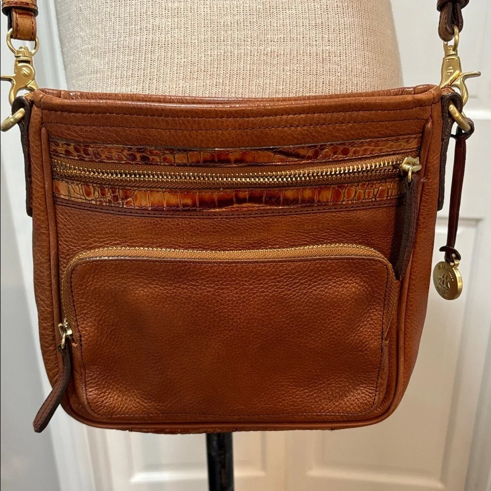 Brahmin brown pebbled leather 9.5x8 crossbody purse